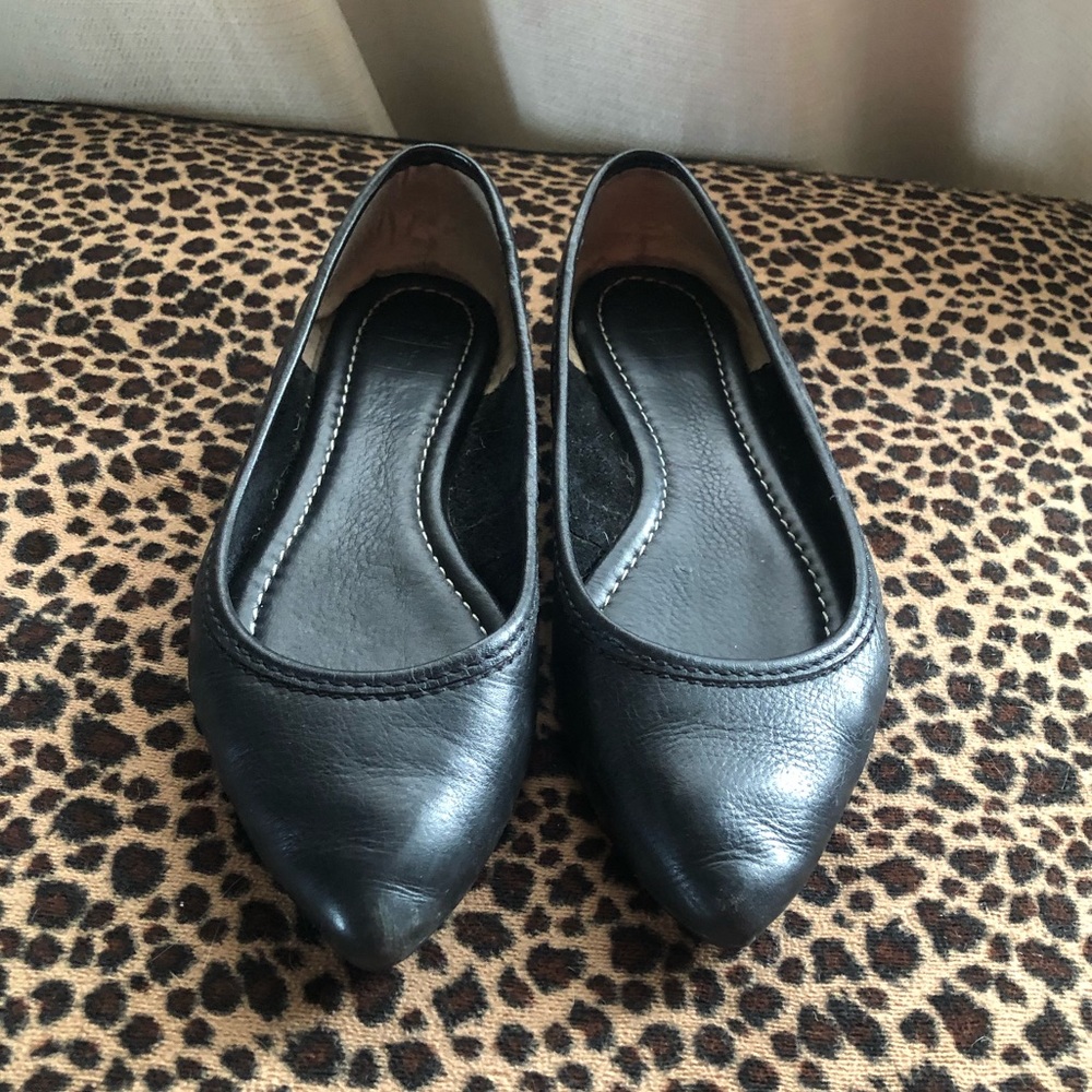 FRYE black leather flats size 6.5